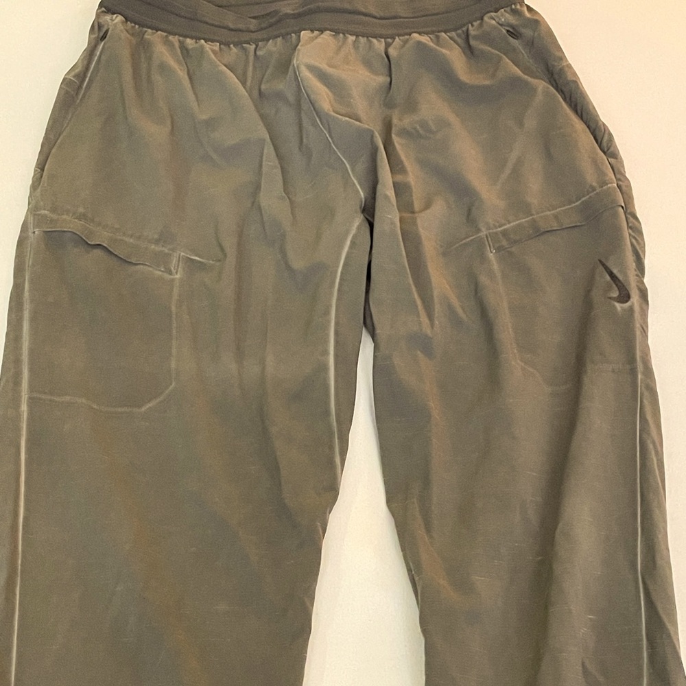 Brand brand new ! Never worn